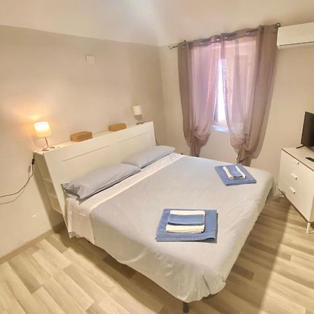 Terranova House 19 Apartment คาตาเนีย ภายนอก รูปภาพ